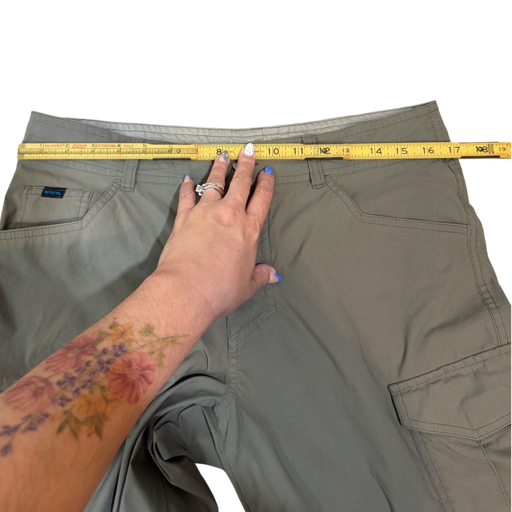 KÜHL Renegade Cargo Shorts – Size 33 - Picture 11 of 15
